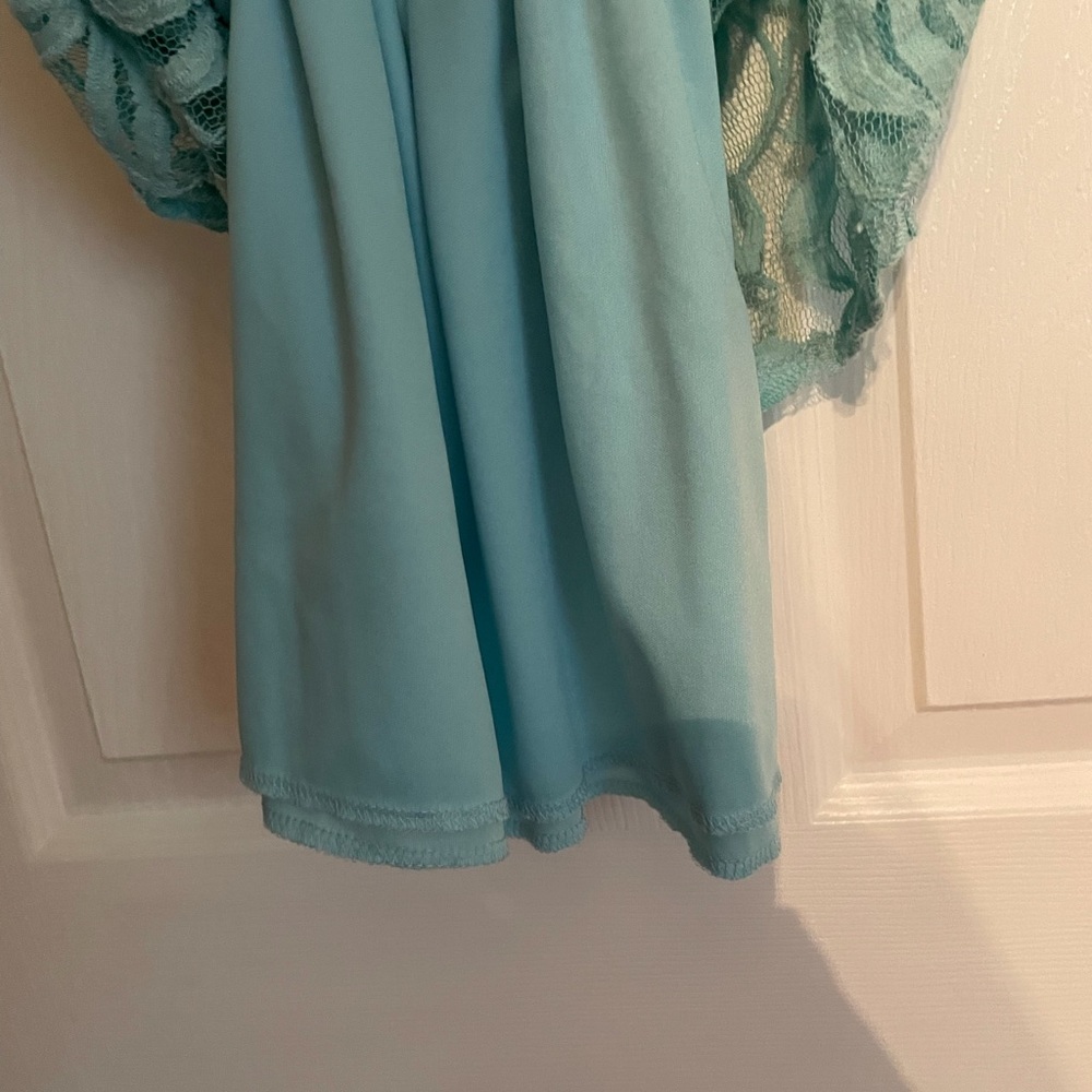 Ladies size Large lace maxi dress - Picture 4 of 8
